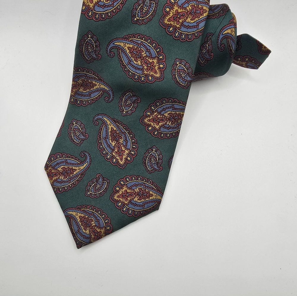 Claybrooke Paisley Patterned Silk Tie